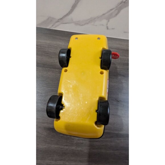 Little Tikes Yellow Plastic Toy School Bus W/ Carry Handle & Stop Sign Pre-Owned - Picture 9 of 10